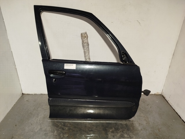 Comprar Puerta delantera derecha Citroen Xsara Picasso monovolumen usado