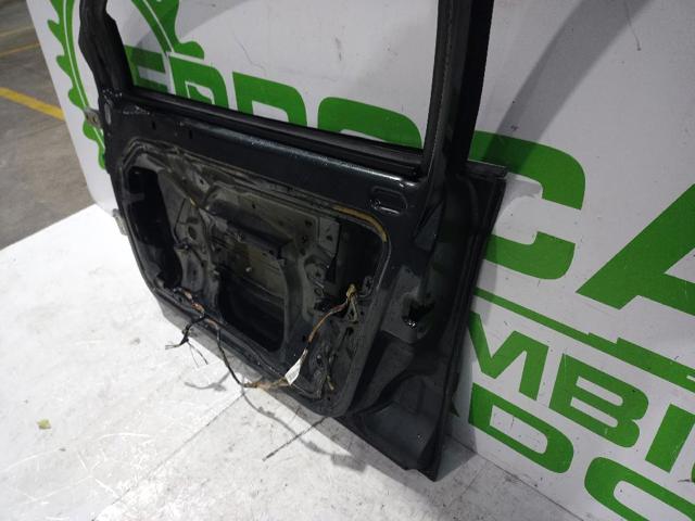 9004P0 Puerta delantera derecha  en stock Granada
