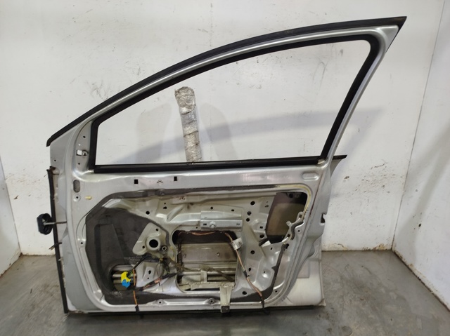 9004P0 PEUGEOT Puerta delantera derecha  comprar en Lleida