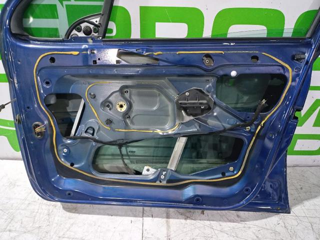 9004S7 PEUGEOT Puerta delantera derecha  comprar en Jaén