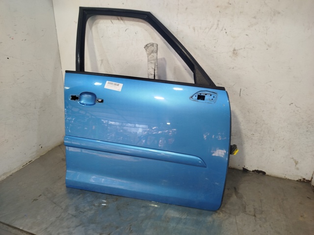 9004Y0 PEUGEOT Puerta delantera derecha  comprar en Jaén