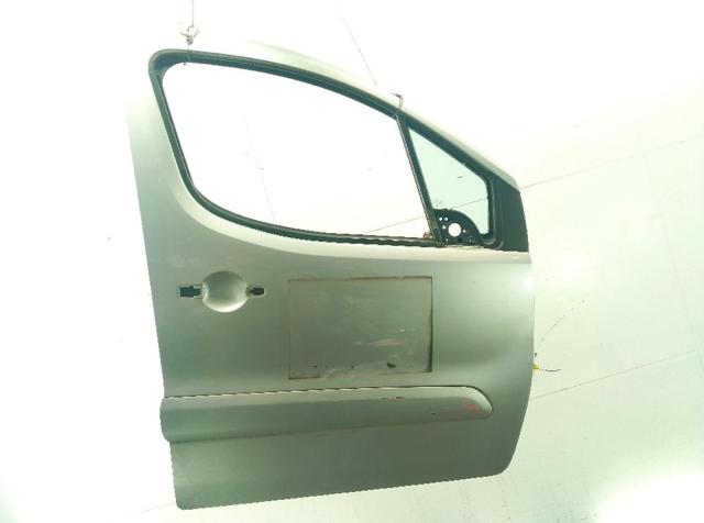 9004Z6 Puerta delantera derecha  en stock Sabadell