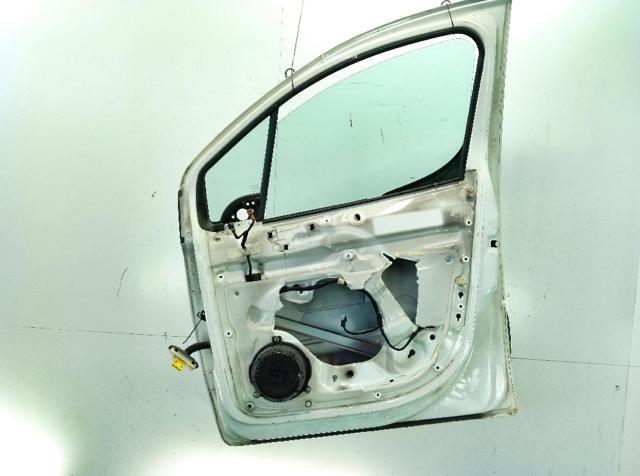 9004Z6 PEUGEOT Puerta delantera derecha comprar Bilbao