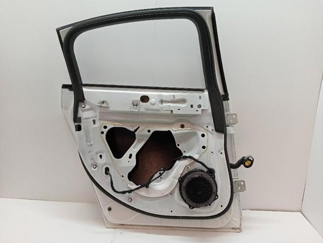 9006L4 Puerta trasera izquierda  en stock Castellón