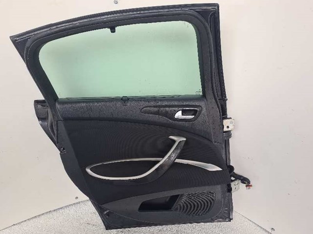 9006L4 PEUGEOT Puerta trasera izquierda  en stock Huelva