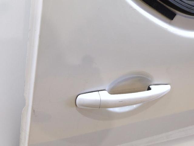 9006L9 PEUGEOT Puerta lateral corrediza izquierda  en stock Huelva