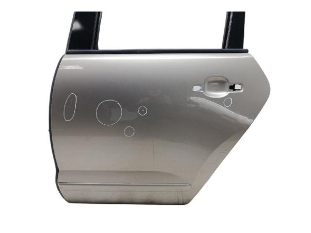 9006Q1 Puerta trasera izquierda  en stock Sabadell