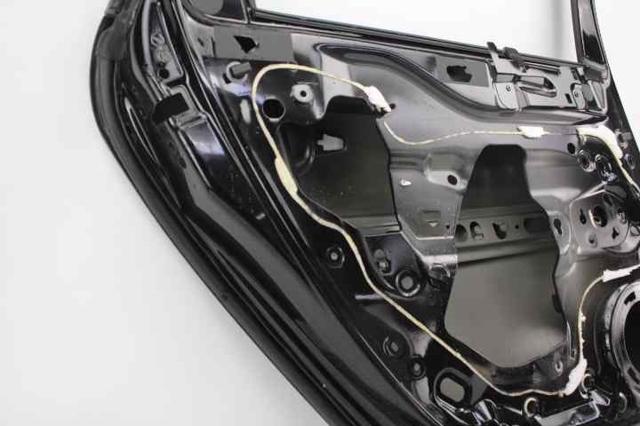 9006R9 PEUGEOT Puerta trasera izquierda  disponible Ourense