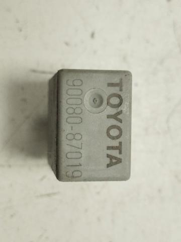 9008087019 TOYOTA Relé de faro antiniebla  en stock Huelva