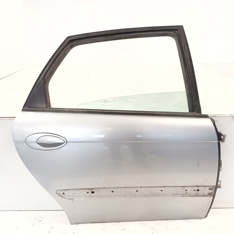 Puerta delantera derecha Citroen C5 hatchback desguace
