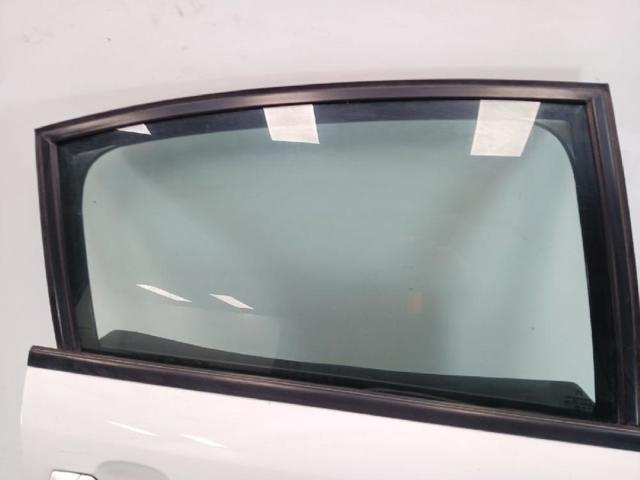 PEUGEOT 9008N4 Puerta trasera derecha  en stock Salamanca