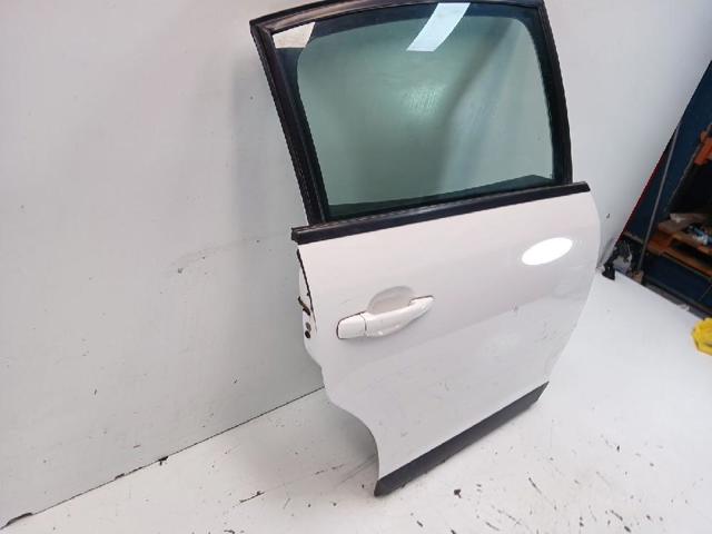 9008N4 PEUGEOT Puerta trasera derecha  en stock Gandía