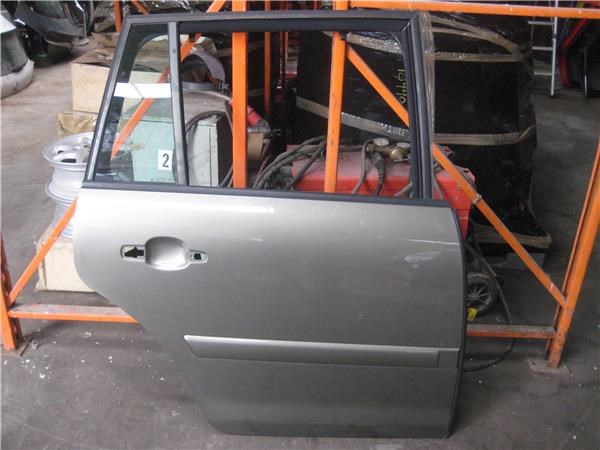 9008P6 PEUGEOT Puerta trasera derecha  comprar en Jaén