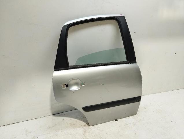 9008Q5 PEUGEOT Puerta trasera derecha  en stock Gandía