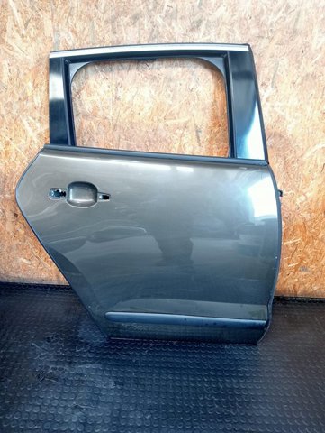 9008V4 PEUGEOT Puerta trasera derecha  disponible Ourense