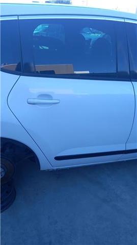 9008V4 PEUGEOT Puerta trasera derecha  comprar en Lleida