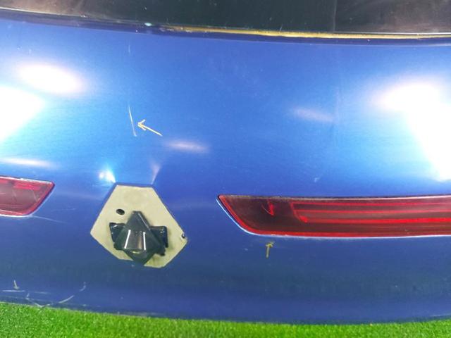 901007547R RENAULT Puerta trasera  en stock Gandía