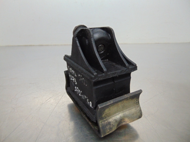 MERCEDES 9012412513 Soporte de motor, Izquierda / Derecha  en stock Salamanca