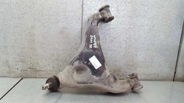 Brazo inferior derecho de la suspensión delantera 9013302107 MERCEDES