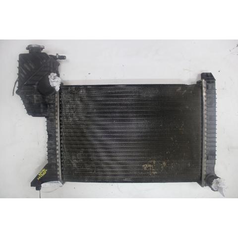 Radiador de água 9015001800 MERCEDES