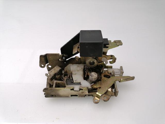 9017200135 MERCEDES Cerradura de puerta delantera izquierda  comprar en Oviedo