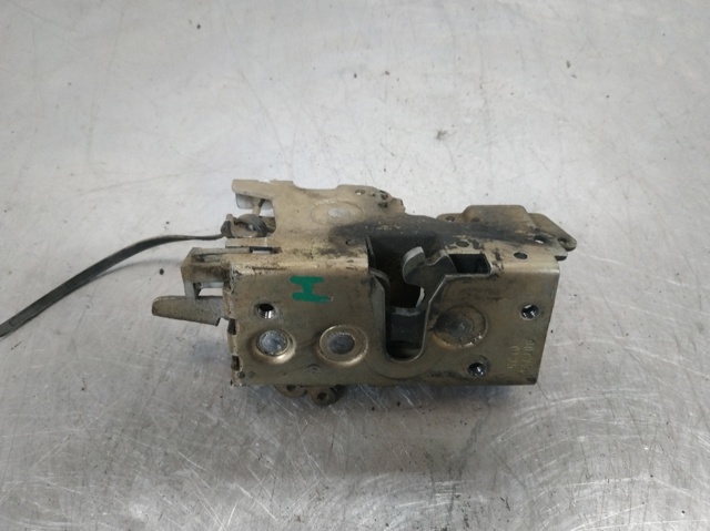 Cerradura de puerta delantera izquierda Mercedes Sprinter 904