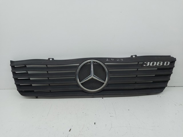 MERCEDES 9018880123 Parrilla comprar Tarragona