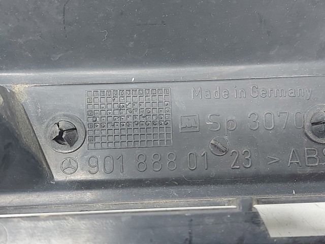 9018880123 Parrilla del radiador  comprar en Reus