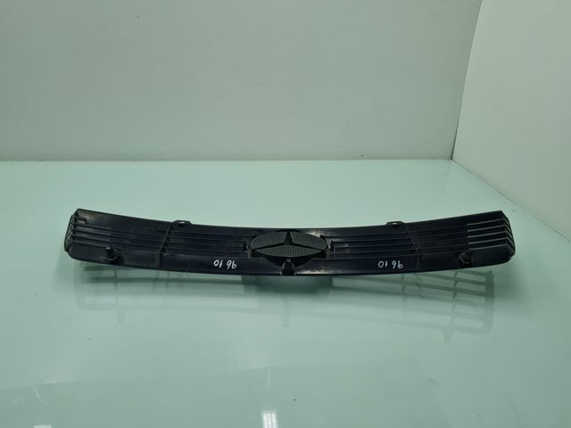 MERCEDES 9018880123 Parrilla comprar Tarragona