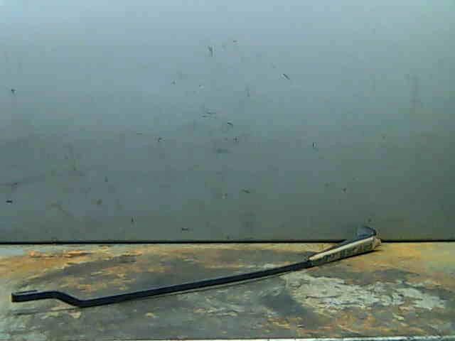 Brazo del limpiaparabrisas, delantero Opel Corsa  (S93)