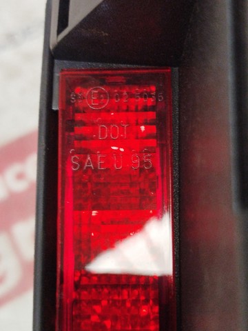 Tercera luz de freno para Opel Vectra 36