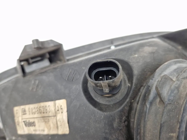90444784 OPEL Faro izquierdo comprar Madrid