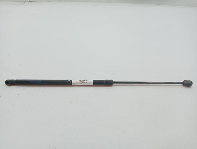 NISSAN 904509U00C Amortiguador maletero  en stock Terrassa