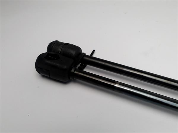 90450BM425 NISSAN Amortiguador de la tapa del maletero  disponible Alicante