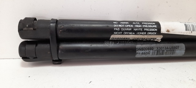 Precio del repuesto Muelle neumatico maletero Almera  monovolumen