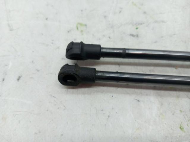 904514584R Amortiguador maletero  en stock Castellón