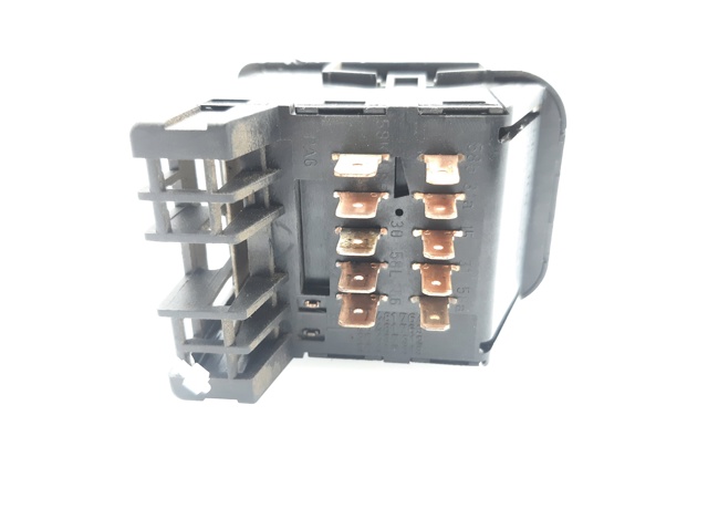 90481764 OPEL Interruptor de luces en el tablero  disponible Vigo