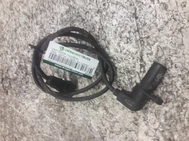 Sensor de cigüeñal 90483739 OPEL