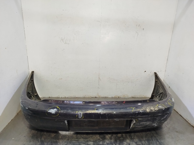 Comprar Parachoques trasero Opel Omega 25, 26, 27 a bajo precio