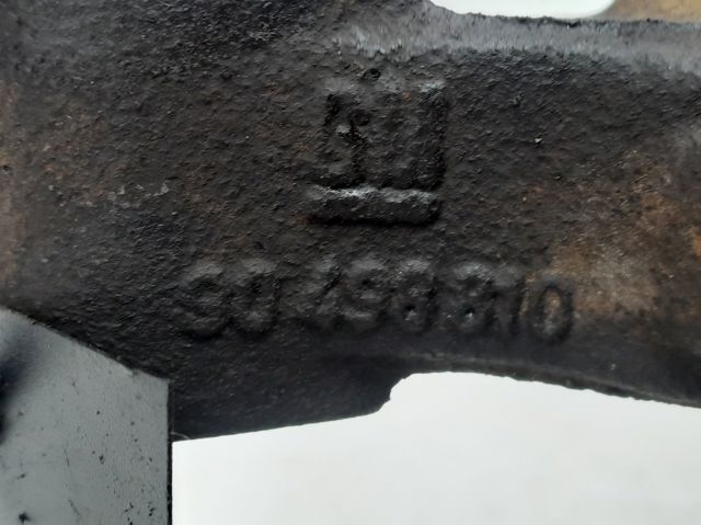 90498810 Mangueta delantera izquierda  disponible Utrera