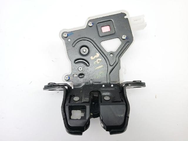 905024EA1A Cerradura de tapa de maletero  disponible Utrera