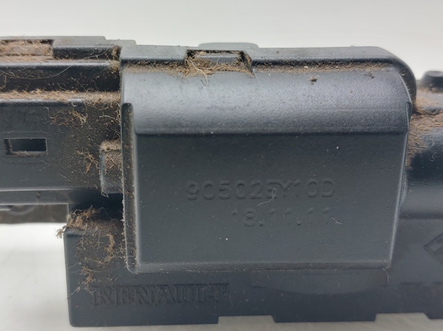 90502AV70A Cerradura de tapa de maletero  comprar en Reus