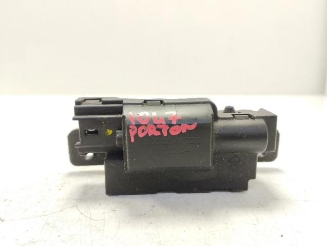 90502AV720 NISSAN Cerradura de maletero  en stock Gandía