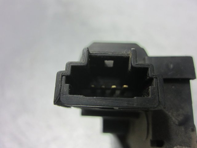 NISSAN 90502AV720 Cerradura de tapa de maletero  comprar en Albacete