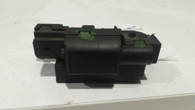 90502AV720 NISSAN Cerradura de maletero  en stock Gandía
