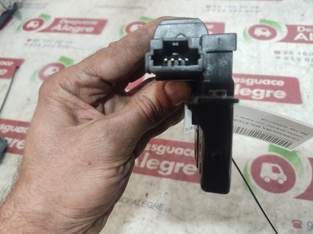 90502EY10A NISSAN Cerradura de tapa de maletero  comprar en Oviedo