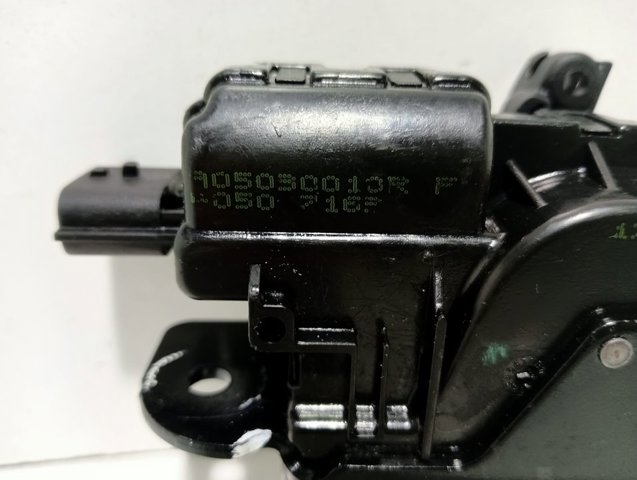 905030010R Cerradura de maletero  en stock Granada