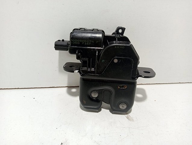 905030010R Cerradura de maletero  en stock Granada