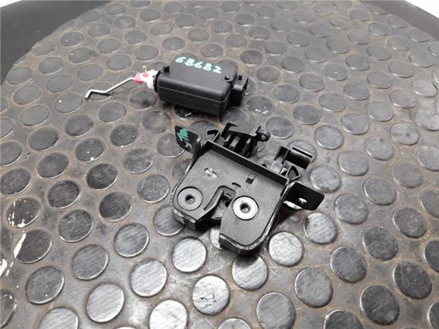 905037230R Cerradura de maletero  en stock Castellón