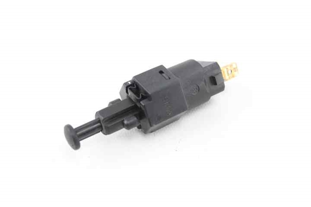 Interruptor luces de freno 90504499 OPEL